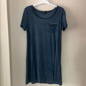 T- shirt dress